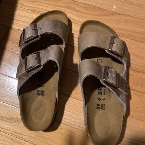 NWT Birkenstock sandals